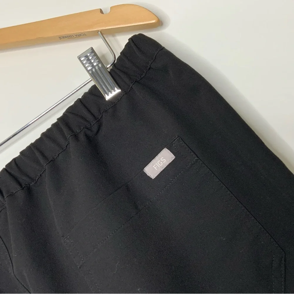 FIGS Black Men Scrub Set. Scrub Top XL. Scrub Bottoms XL. - Picture 11 of 14